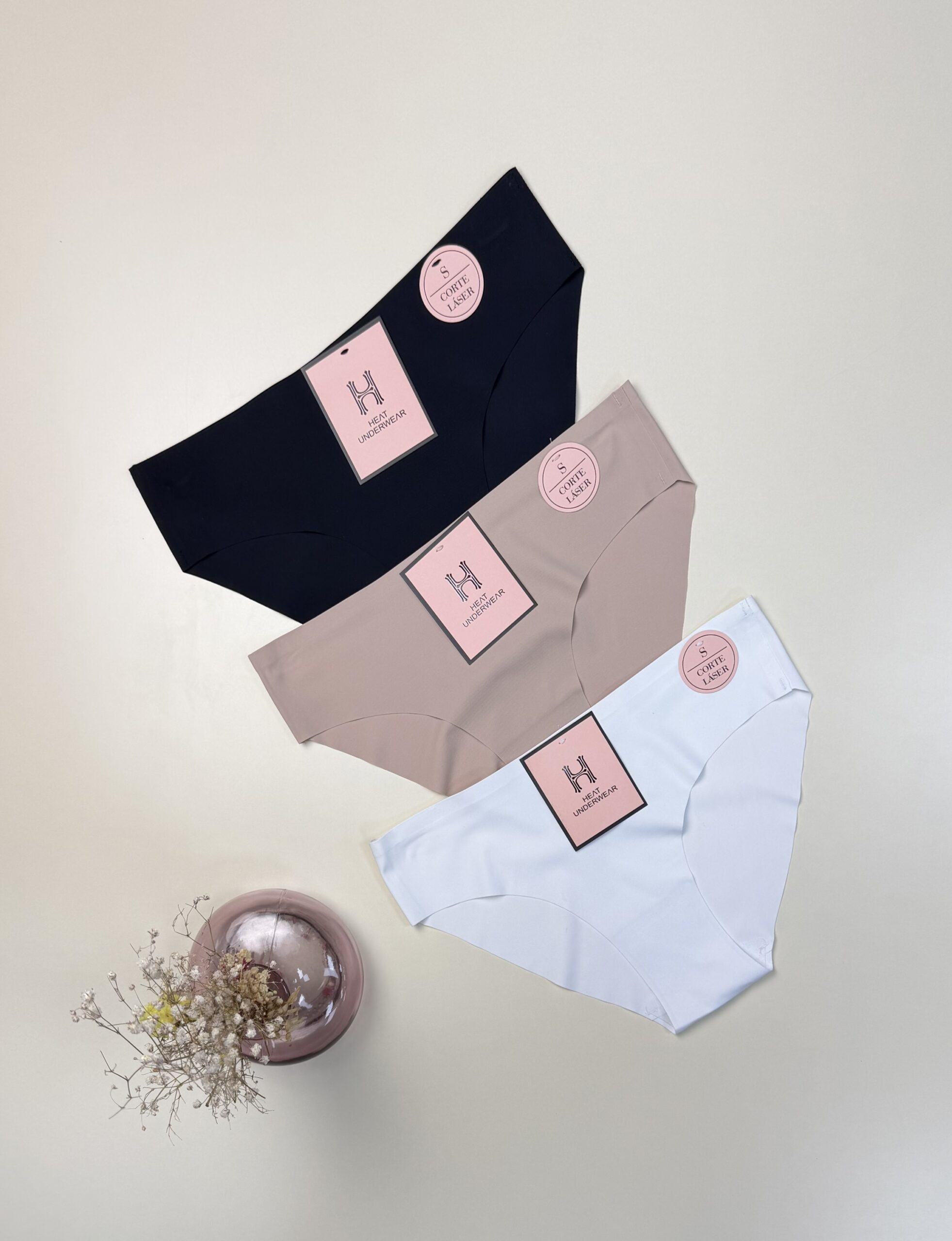 Pack de 3 culottes invisible  » Noir, nude , blanc »