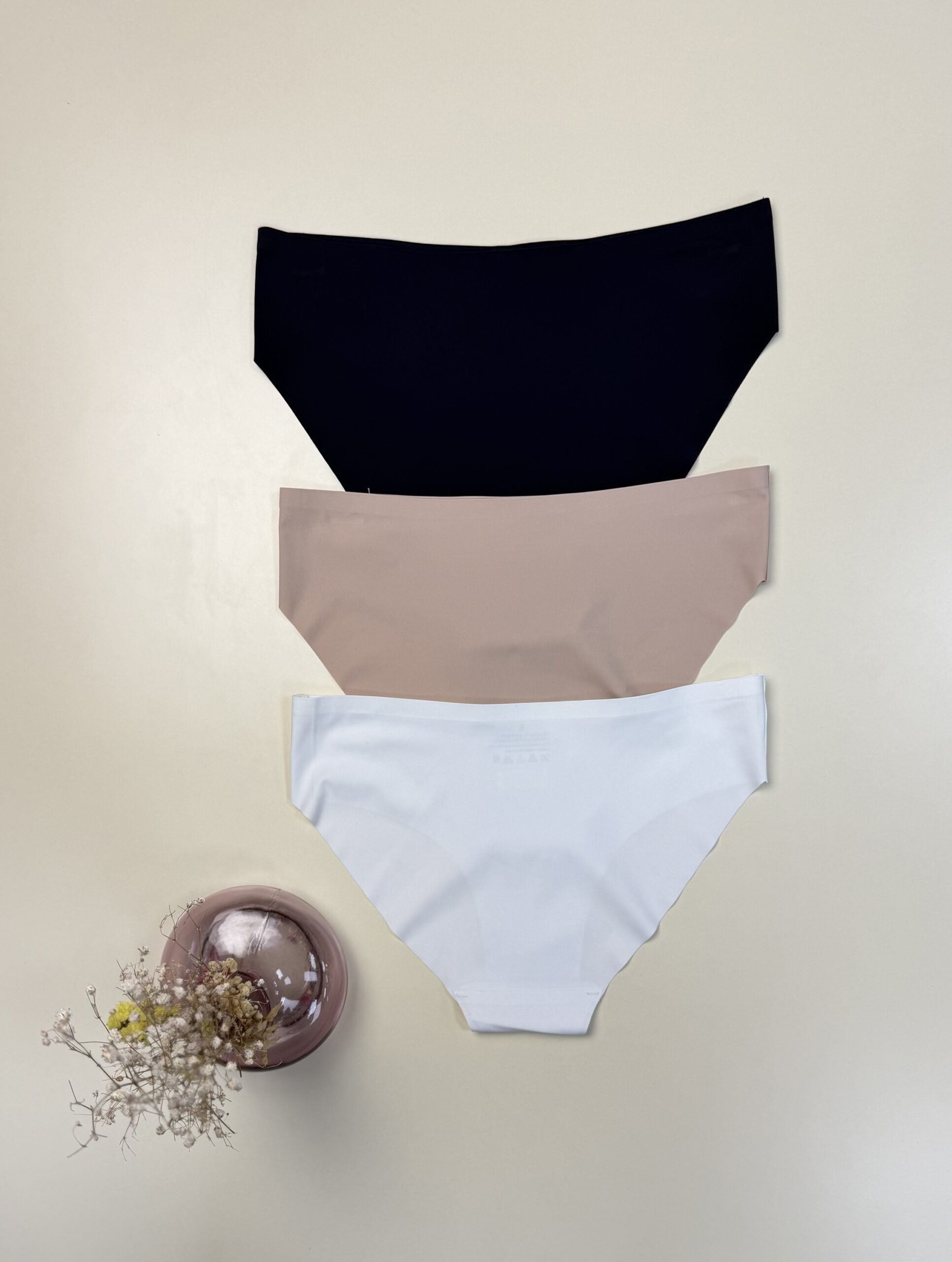 Pack de 3 culottes invisible " Noir, nude , blanc" – Image 2