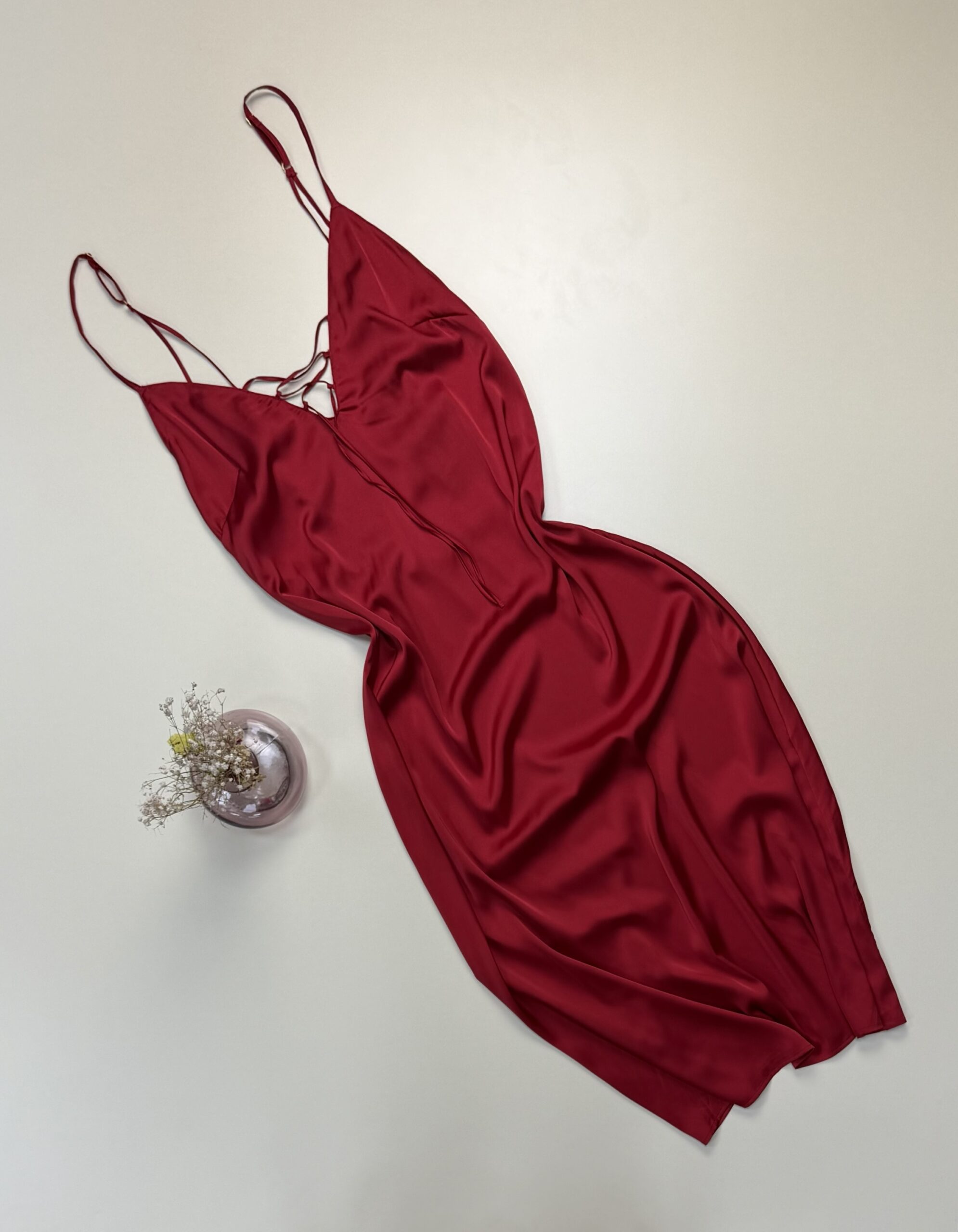 Nuisette longue en satin H " Bordeaux "