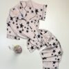 Pyjama boutonné en satin demi manche "Beige" -H-