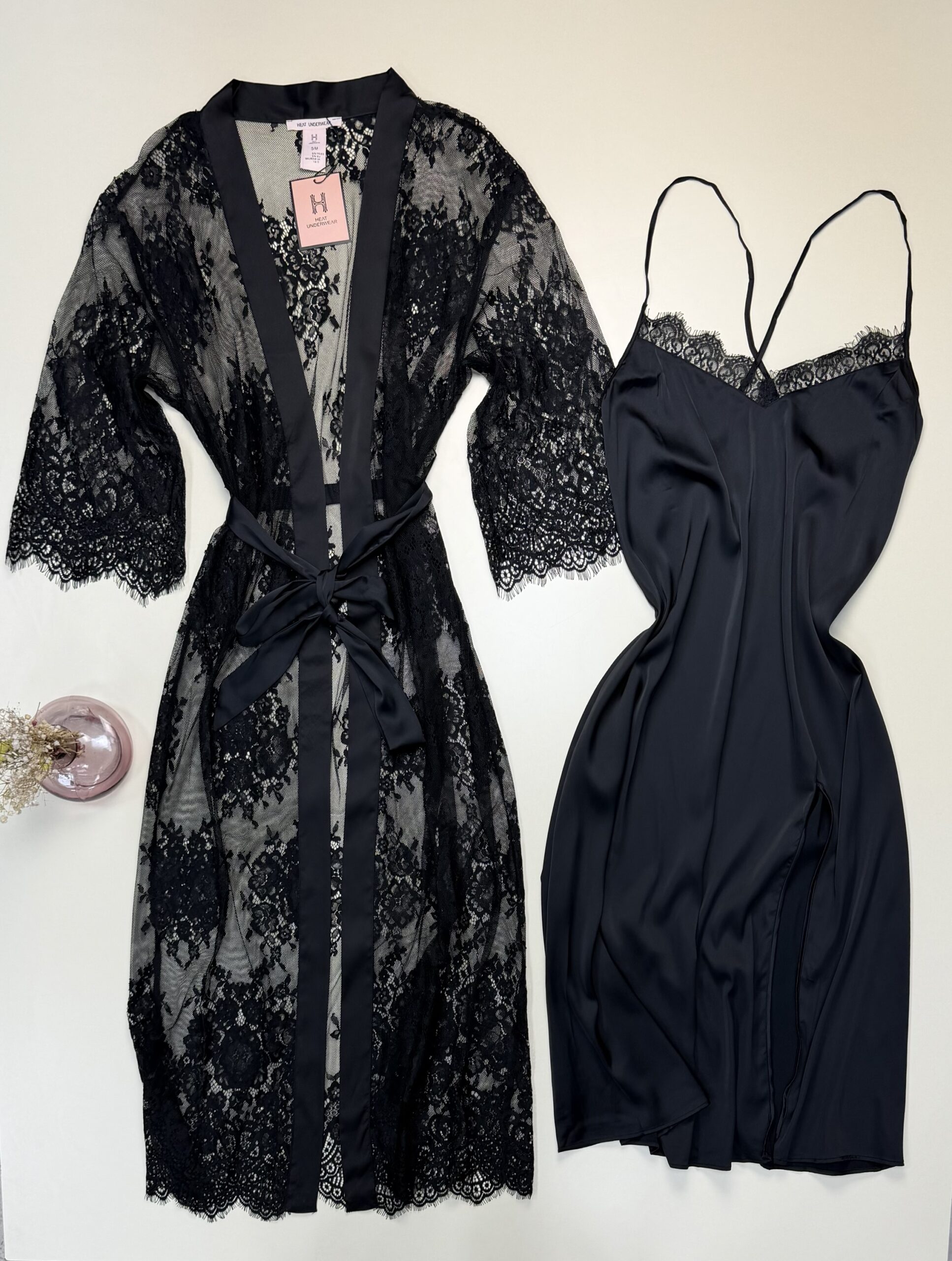 Ensemble nuisette satin / peignoir dentelle long -H- "Noir" – Image 4