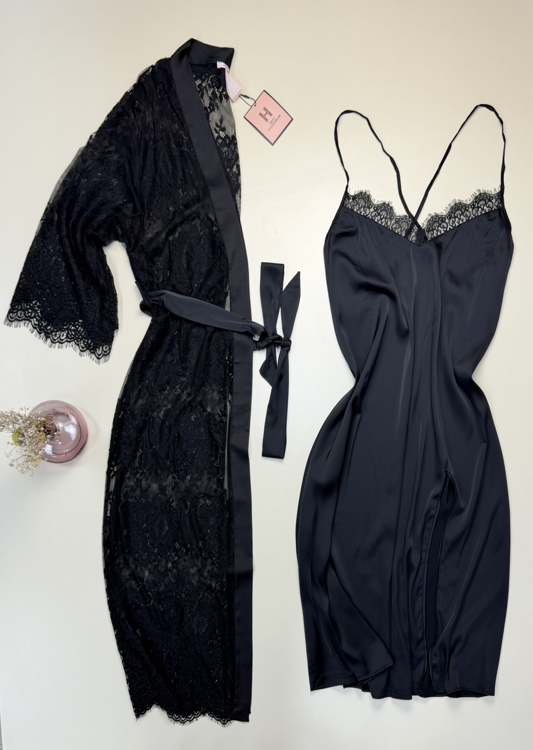 Ensemble nuisette satin / peignoir dentelle long -H- "Noir"
