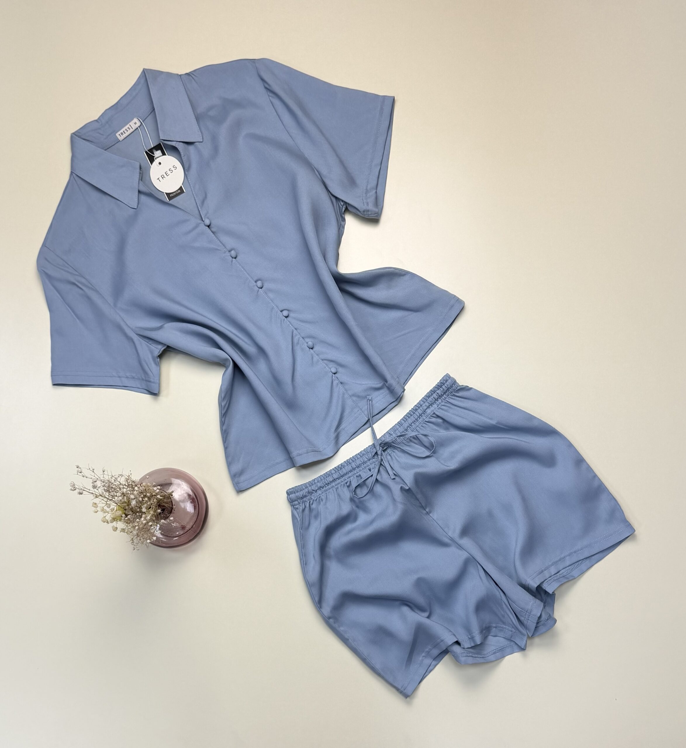 Pyjama short haut demi manche boutonné en lin Tress " Bleu " – Image 2