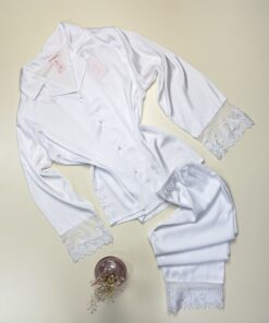 Pyjama boutonné en satin dentelle "Blanc"
