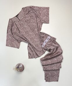 Pyjama haut demi manche en satin "Leopard rose" -TRESS-