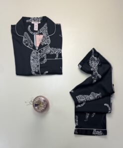 Alternative view of Pyjama boutonné en satin manche longue " Noir " -H-