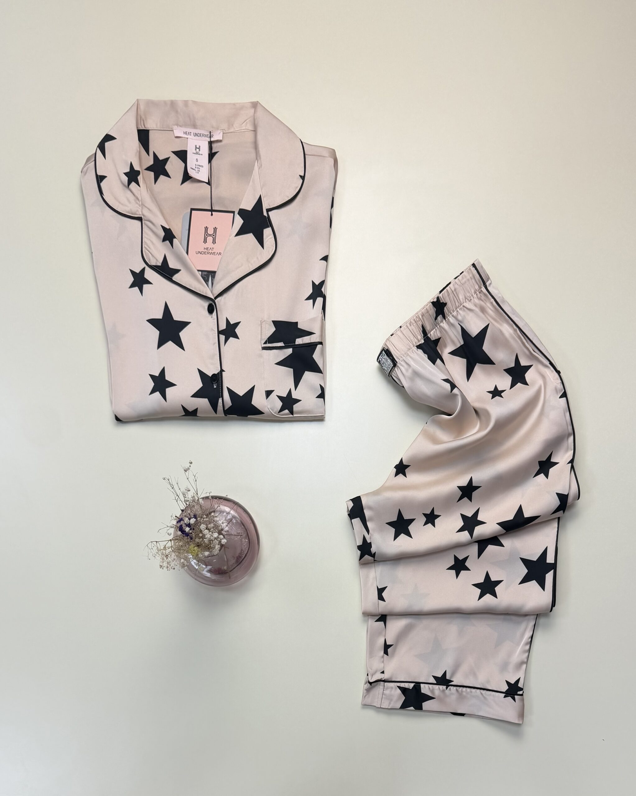 Pyjama boutonné en satin manche longue " Beige " -H- – Image 2