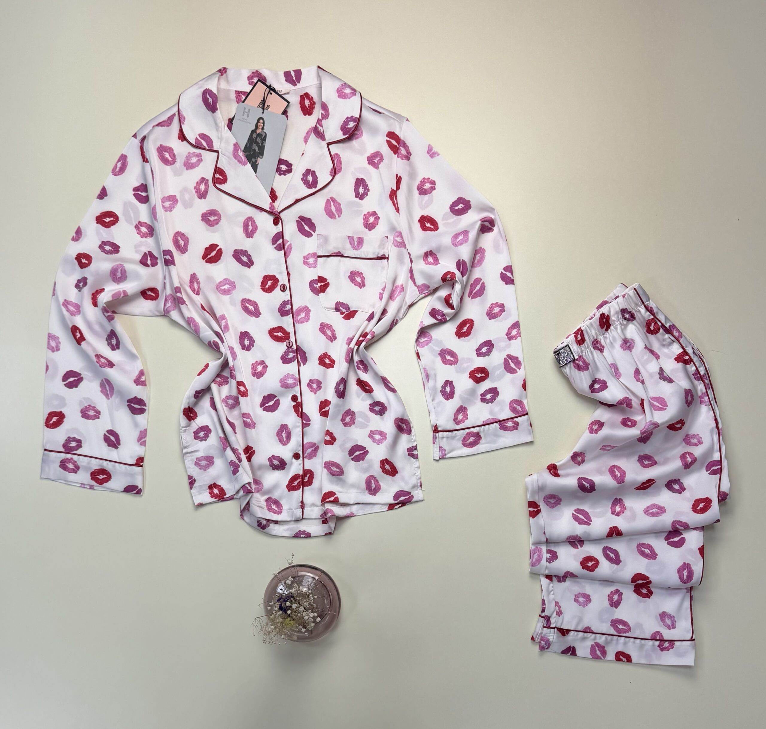 Pyjama boutonné en satin manche longue " Rose " -H- – Image 3