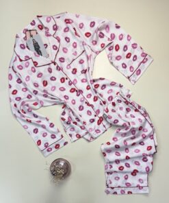 Pyjama boutonné en satin manche longue " Rose " -H-