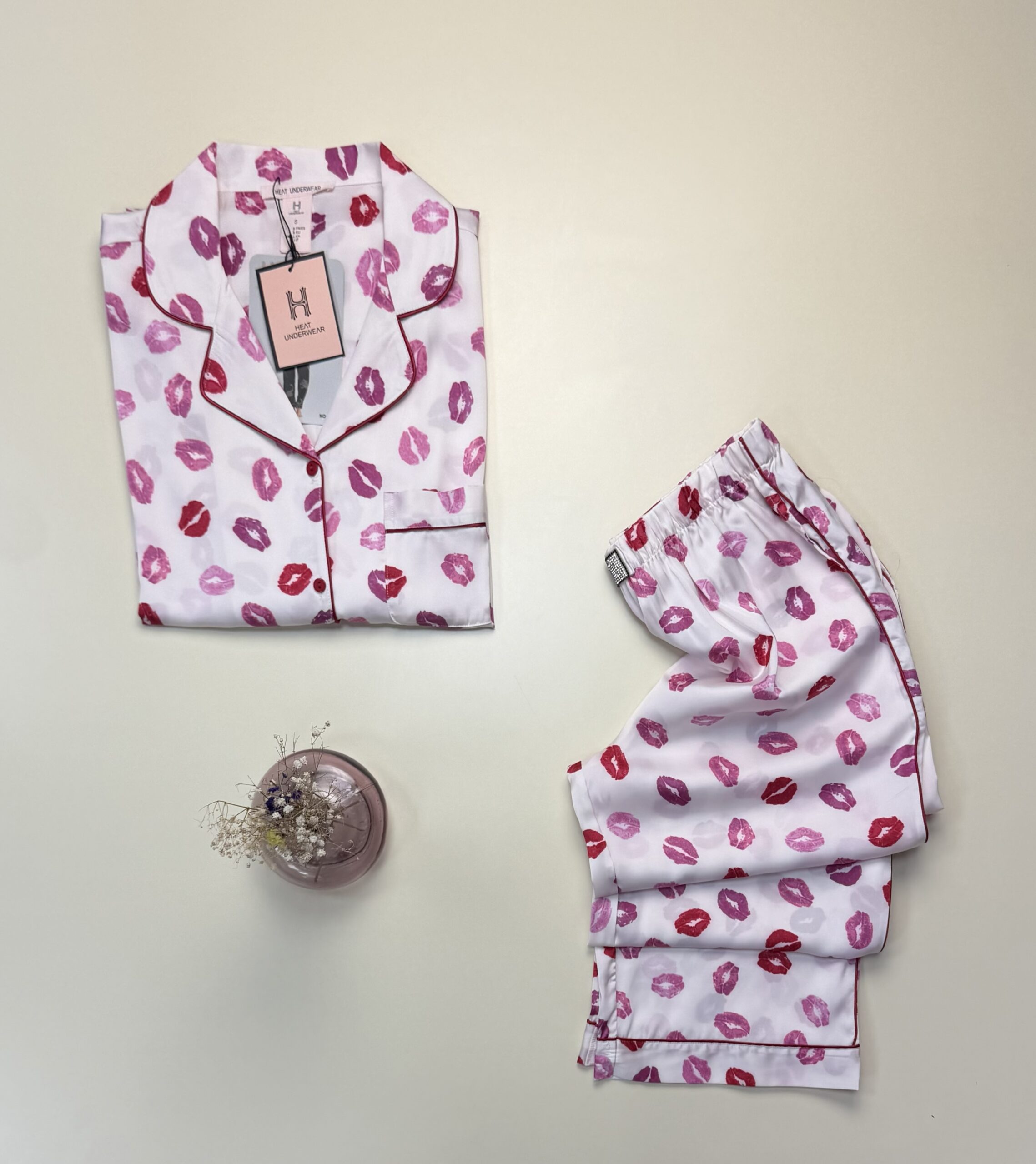 Pyjama boutonné en satin manche longue " Rose " -H- – Image 2