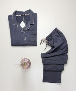 Alternative view of Pyjama boutonné haut manche longue " Motifs léopard gris "