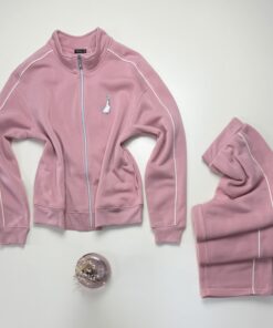 Alternative view of Ensemble jogging " Rose "
