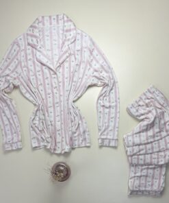 Pyjama boutonné Primark en velours " à fleurs "