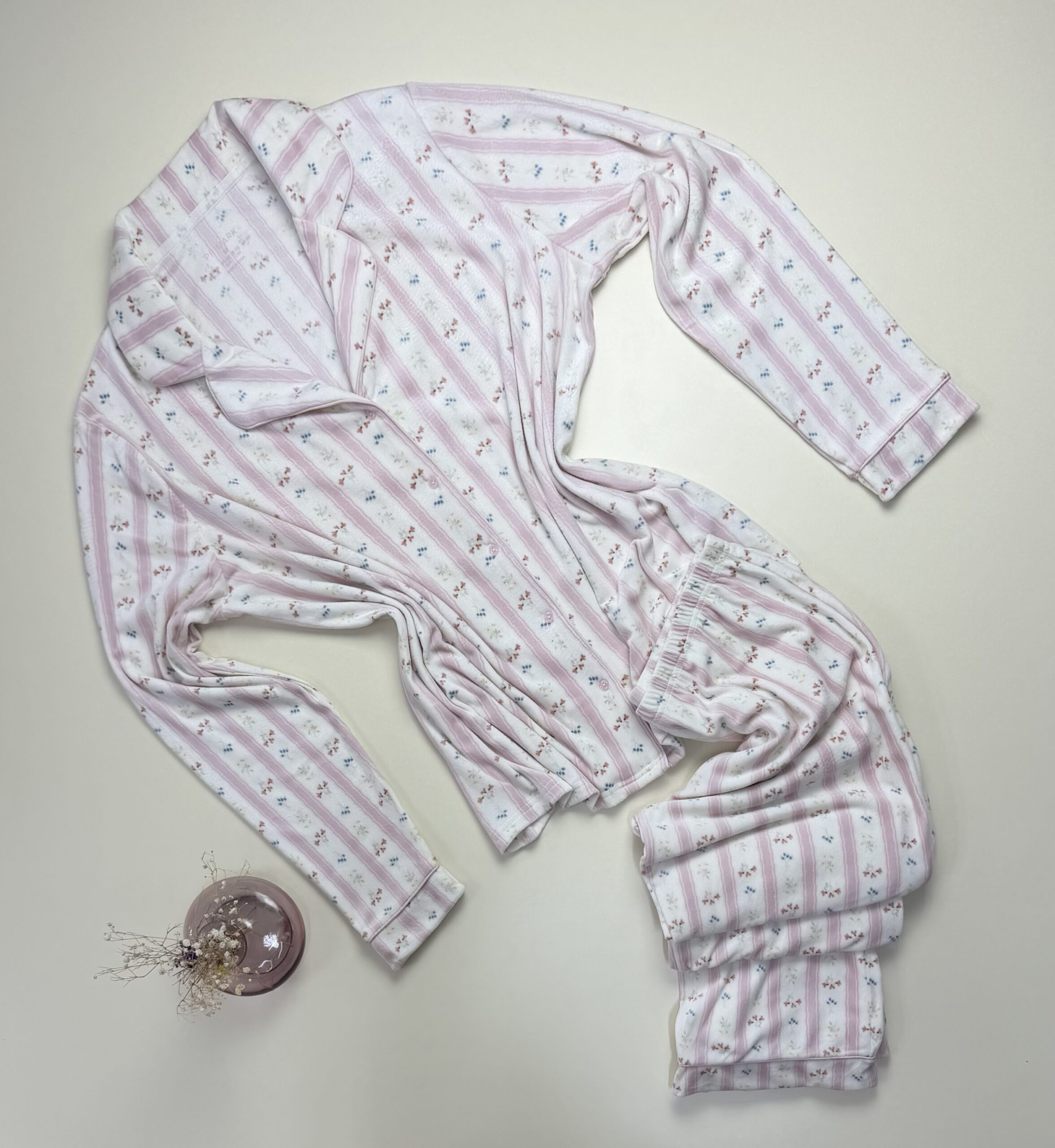 Pyjama boutonné Primark en velours " à fleurs " – Image 2
