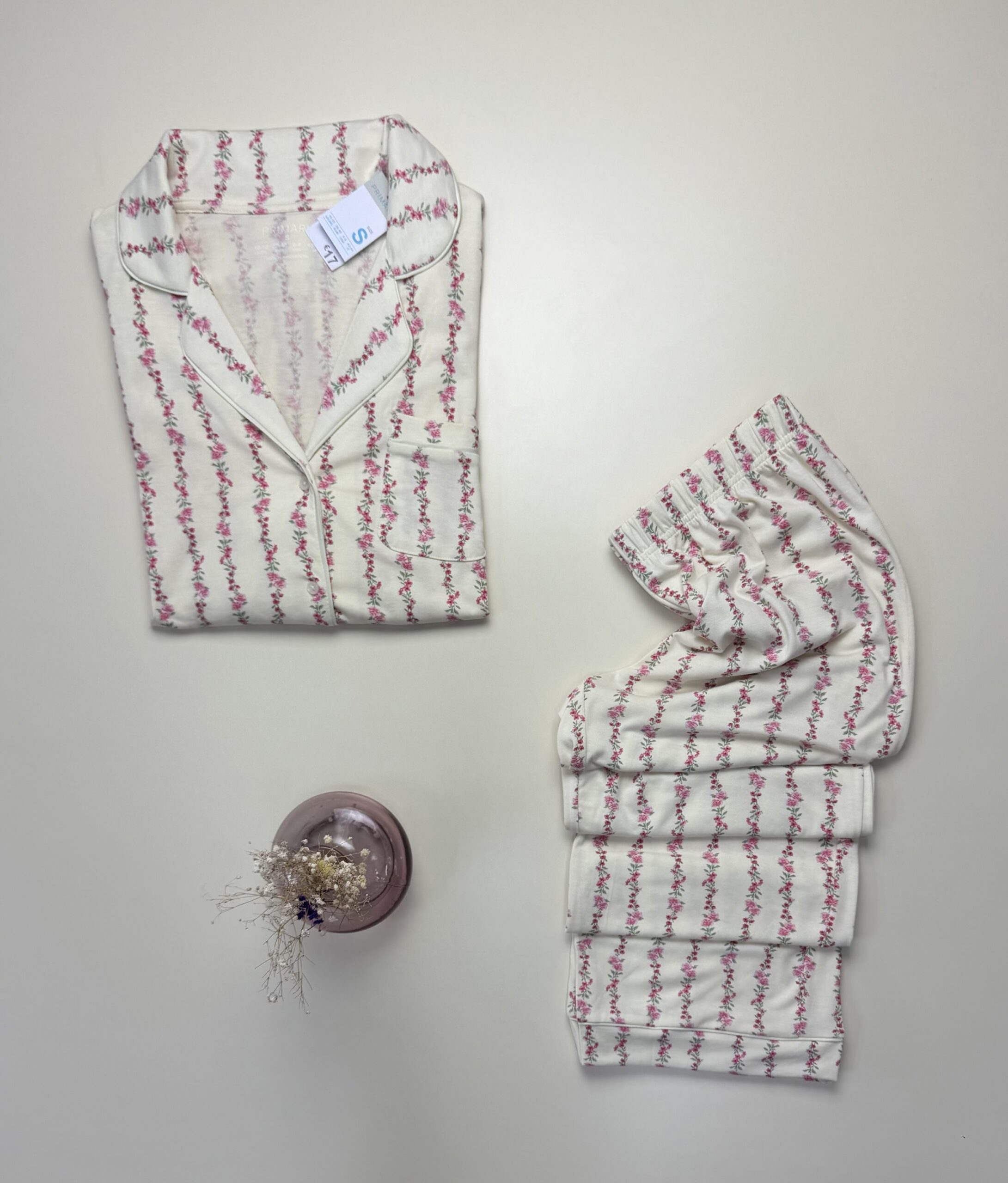 Pyjama boutonné Primark " à fleurs rose " – Image 3