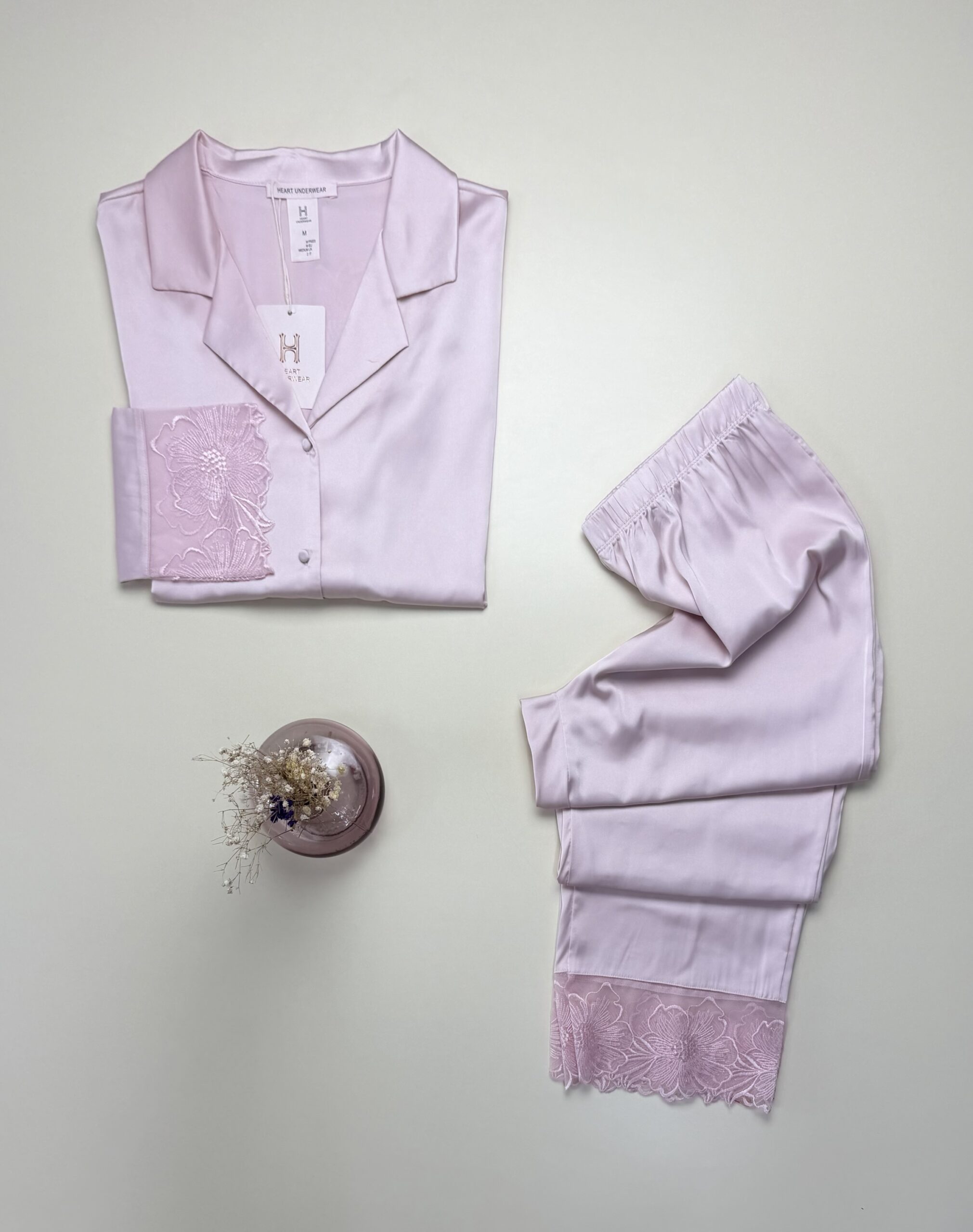 Pyjama boutonné en satin " Rose clair " -H- – Image 2