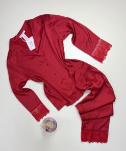 Pyjama boutonné en satin " Rouge " -H-