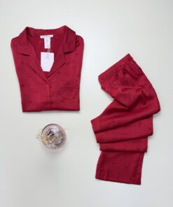 Alternative view of Pyjama boutonné en satin " Rouge " -H-