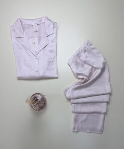 Alternative view of Pyjama boutonné en satin " Rose " -H-