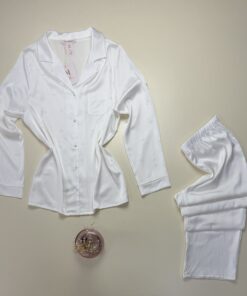Pyjama boutonné en satin " Blanc " -H- – Image 3