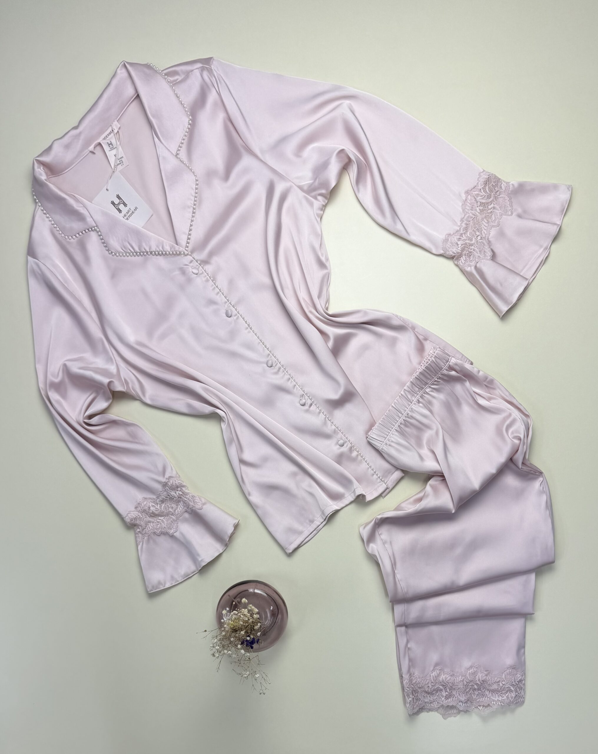 Pyjama boutonné en satin " Rose " -H-